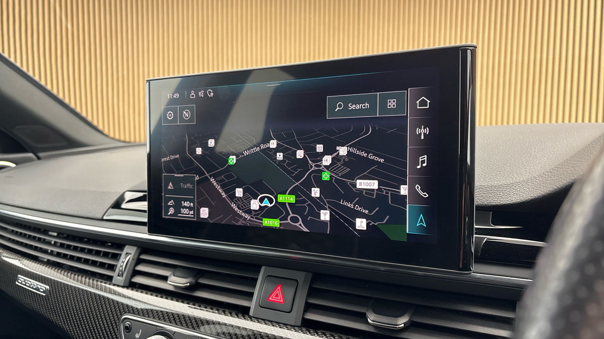 Audi RS4 Avant Image 17