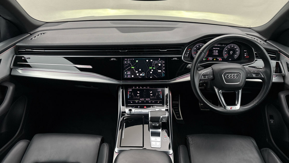 Audi Q8 Image 12