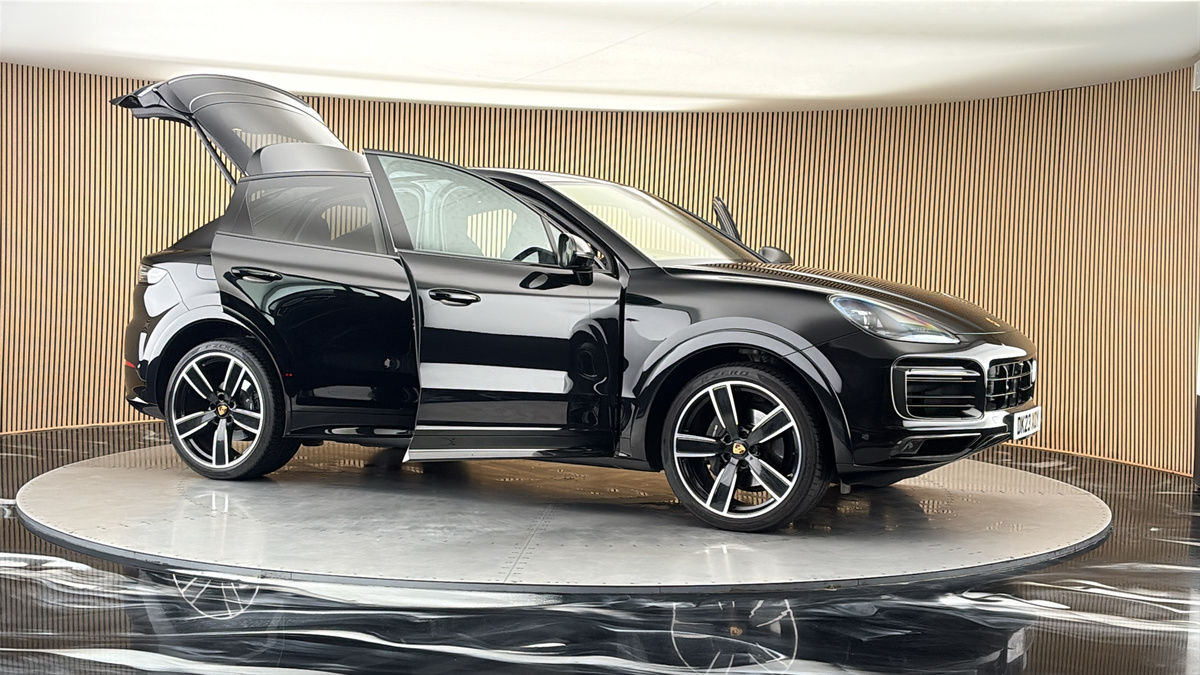 More views of Porsche Cayenne