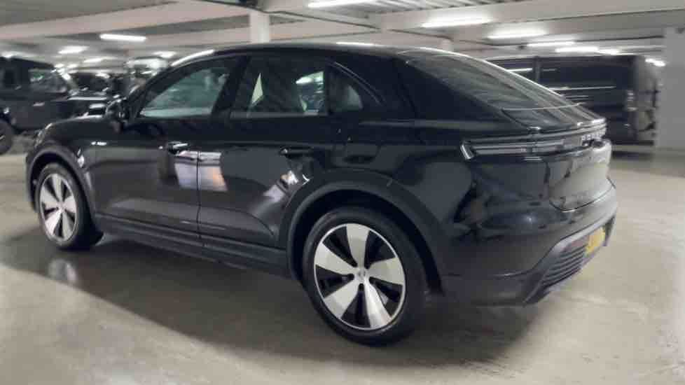 More views of Porsche Macan