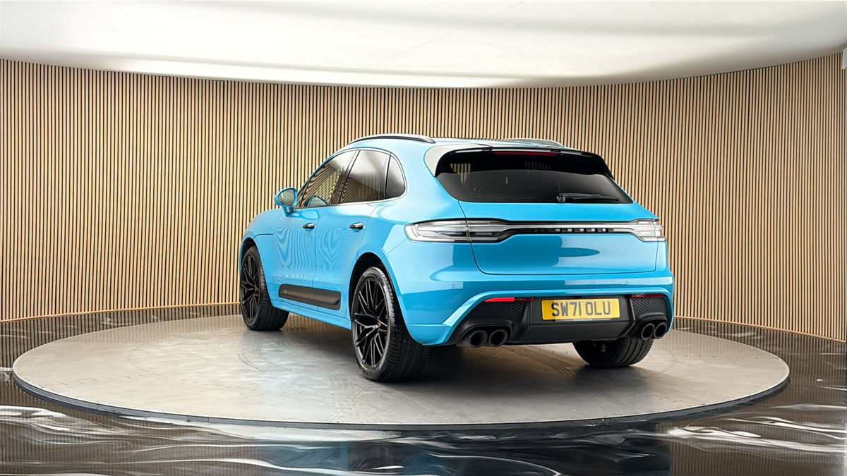 More views of Porsche Macan