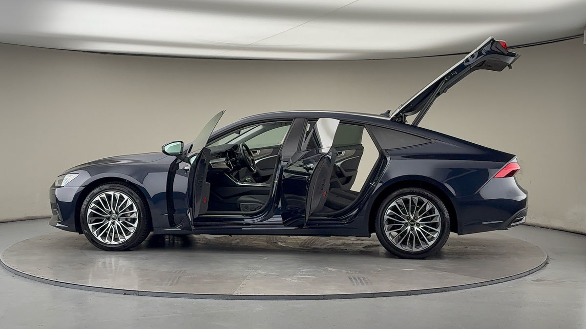 More views of Audi A7