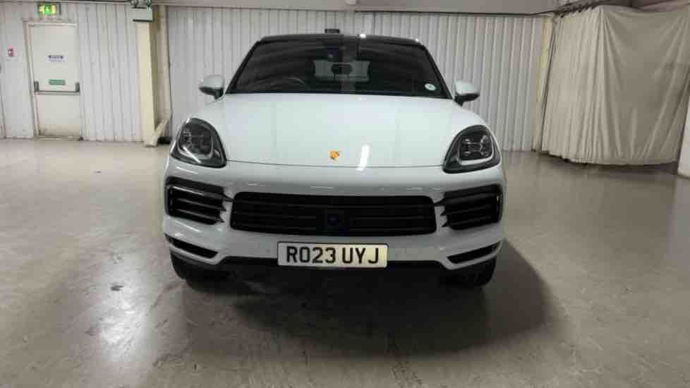More views of Porsche Cayenne