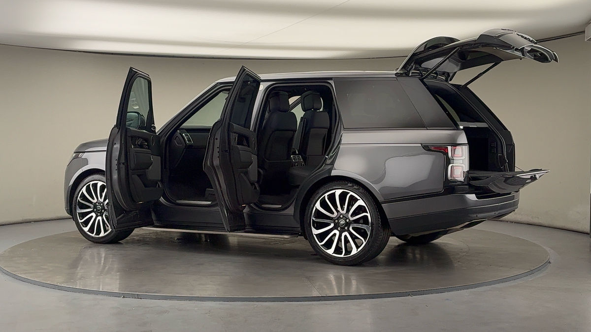 More views of Land Rover Range Rover