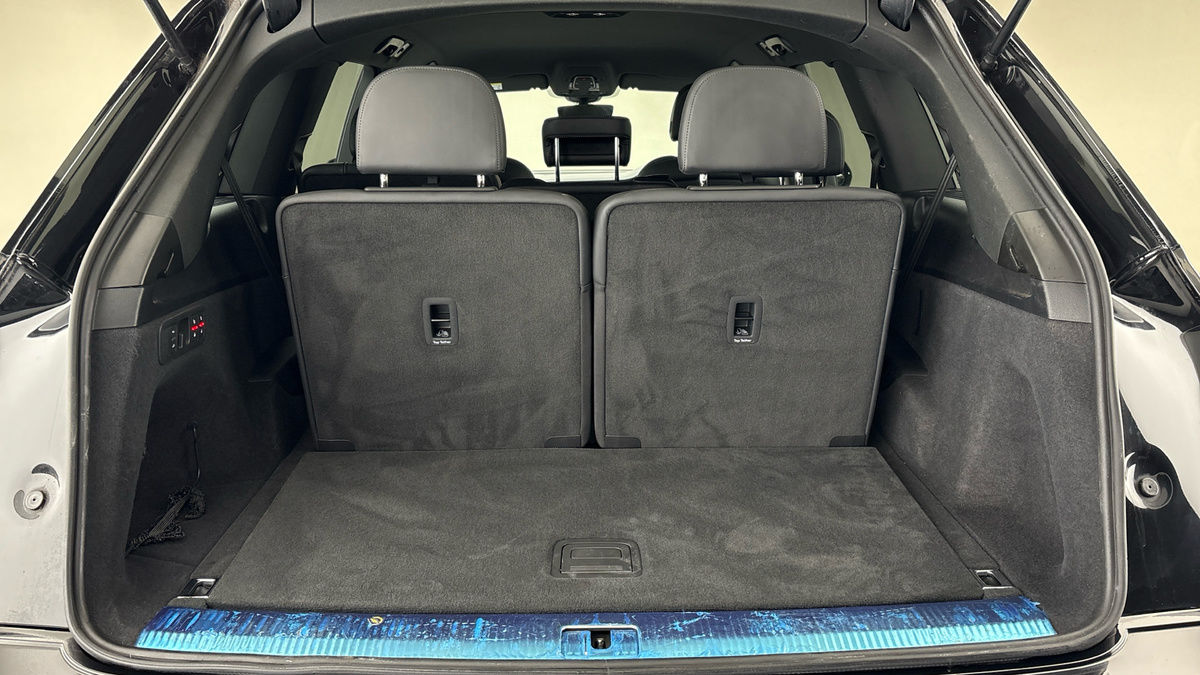 Audi Q7 Image 11