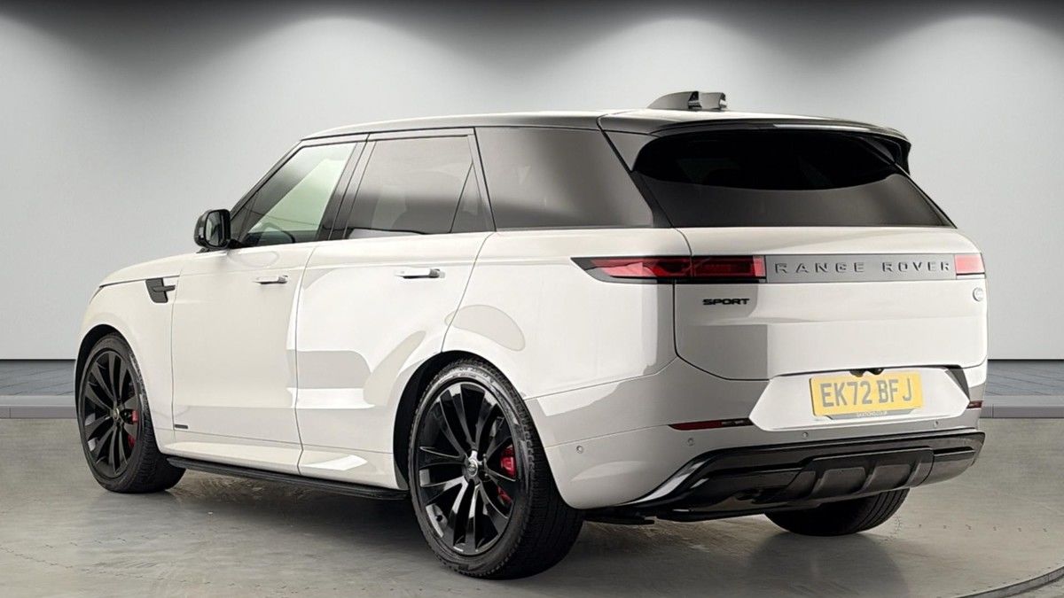 Land Rover Range Rover Sport Image 2