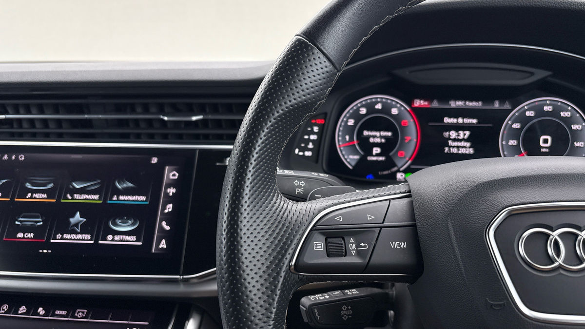 Audi Q8 Image 13