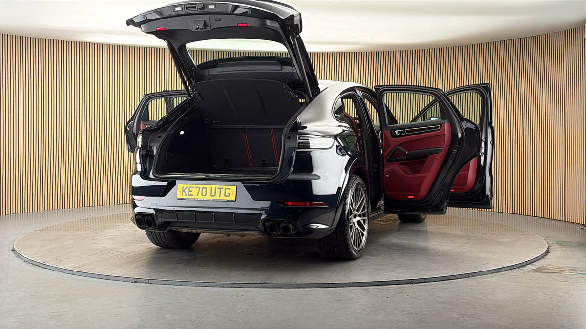 More views of Porsche Cayenne