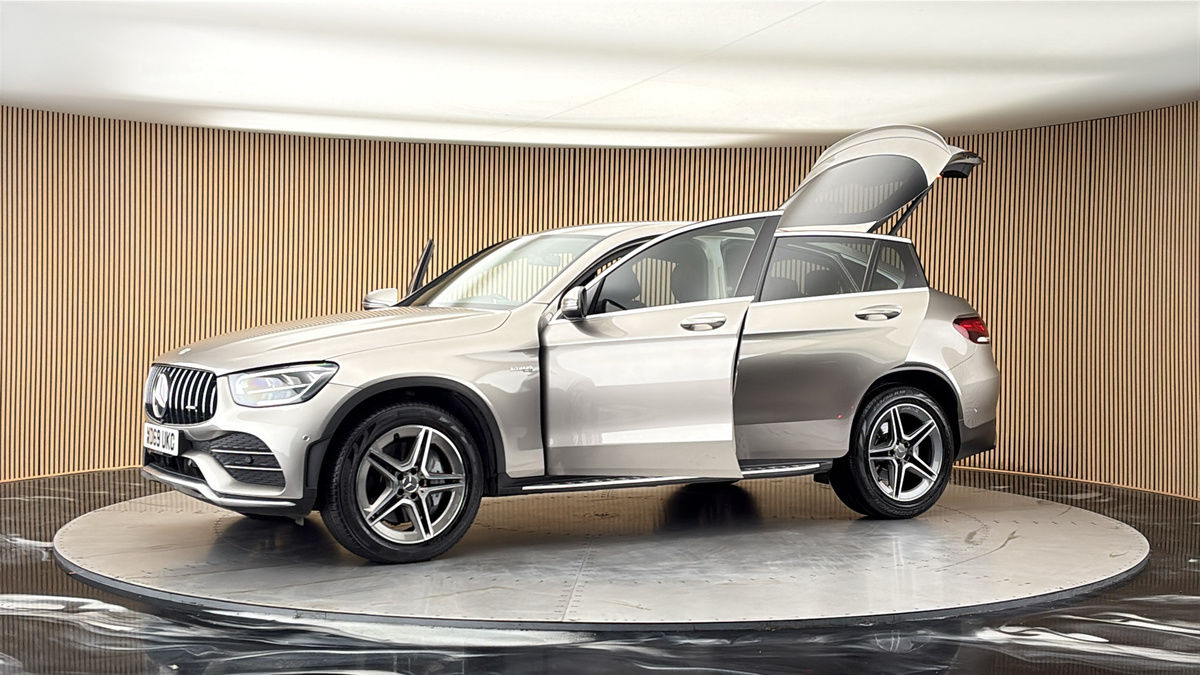 More views of Mercedes-Benz GLC