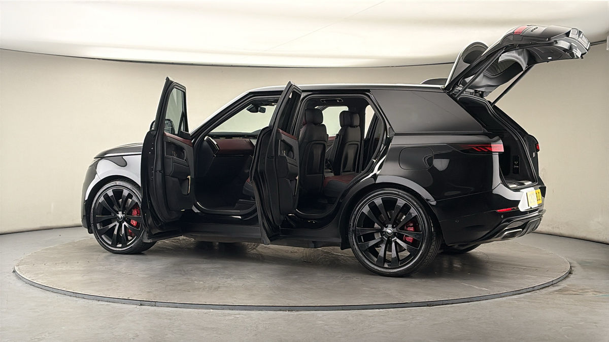 More views of Land Rover Range Rover Sport
