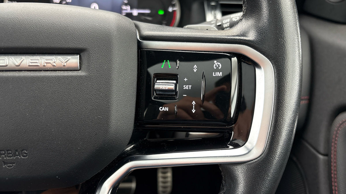Land Rover Discovery Sport Image 14