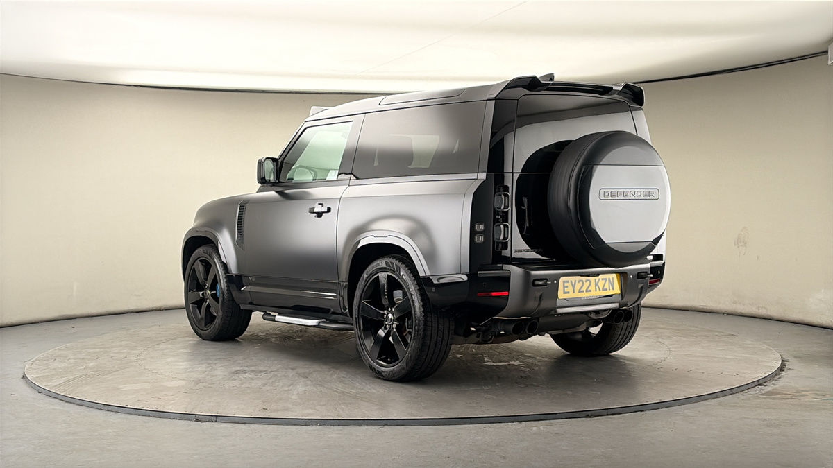 Land Rover Defender 90 Image 2