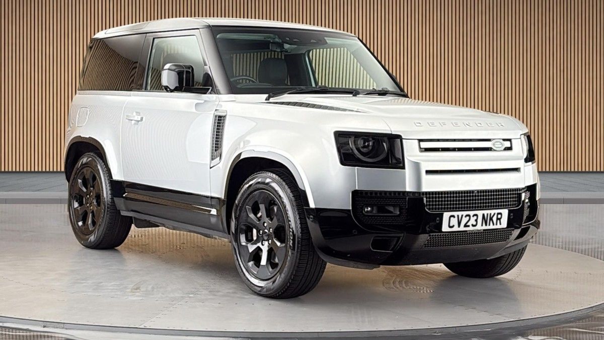 Land Rover Defender 90 Sticky Header Image