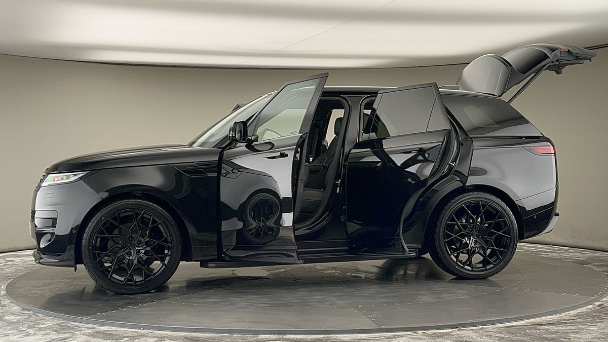 More views of Land Rover Range Rover Sport