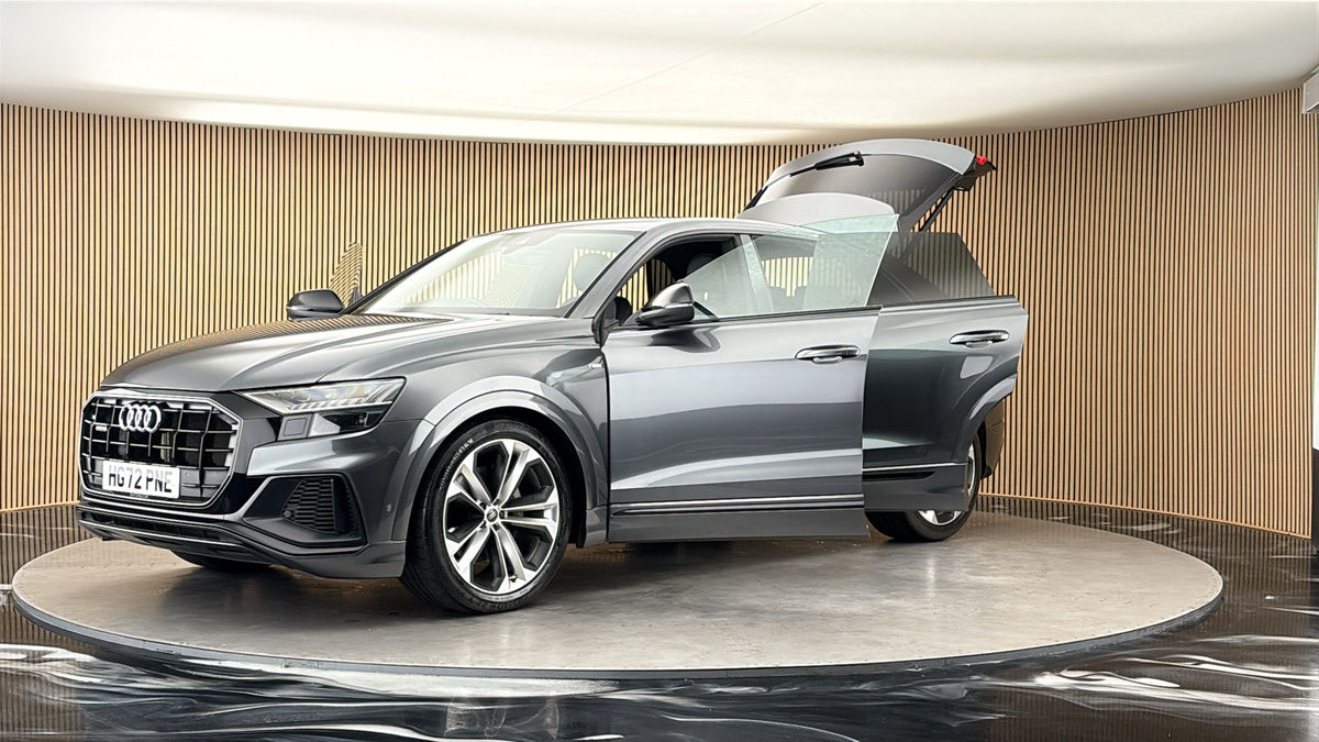 Audi Q8 Image 22
