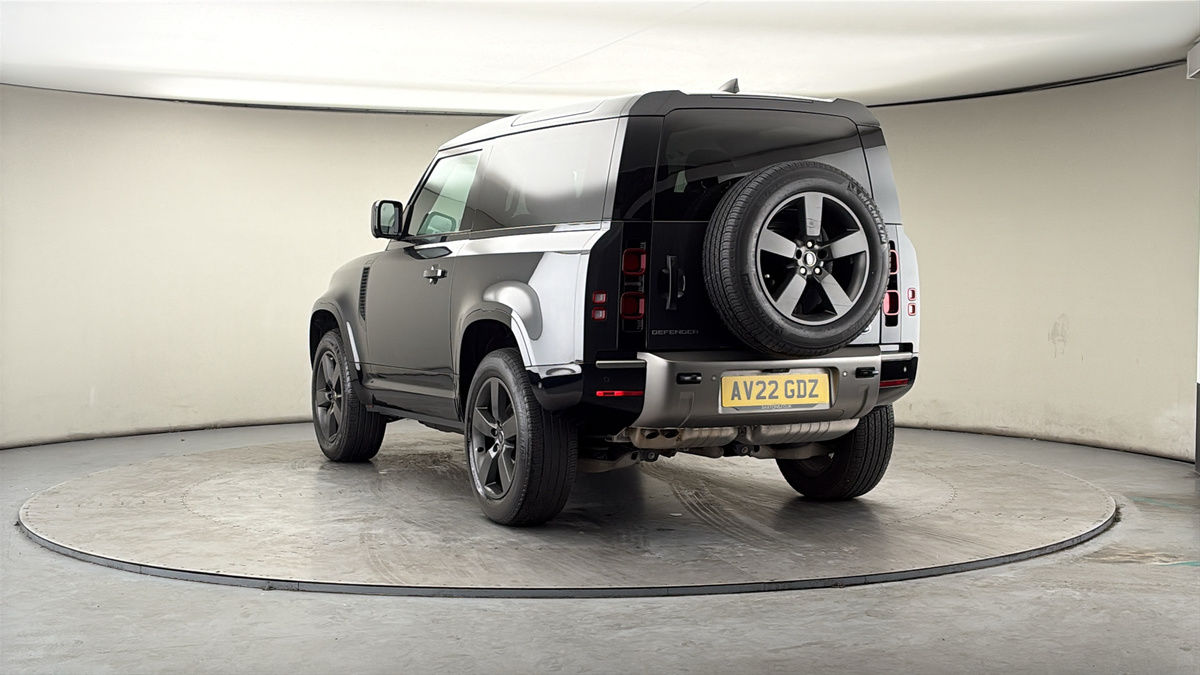 More views of Land Rover Defender 90
