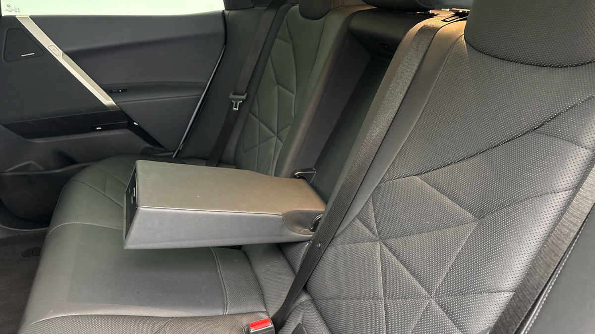 BMW iX Image 9