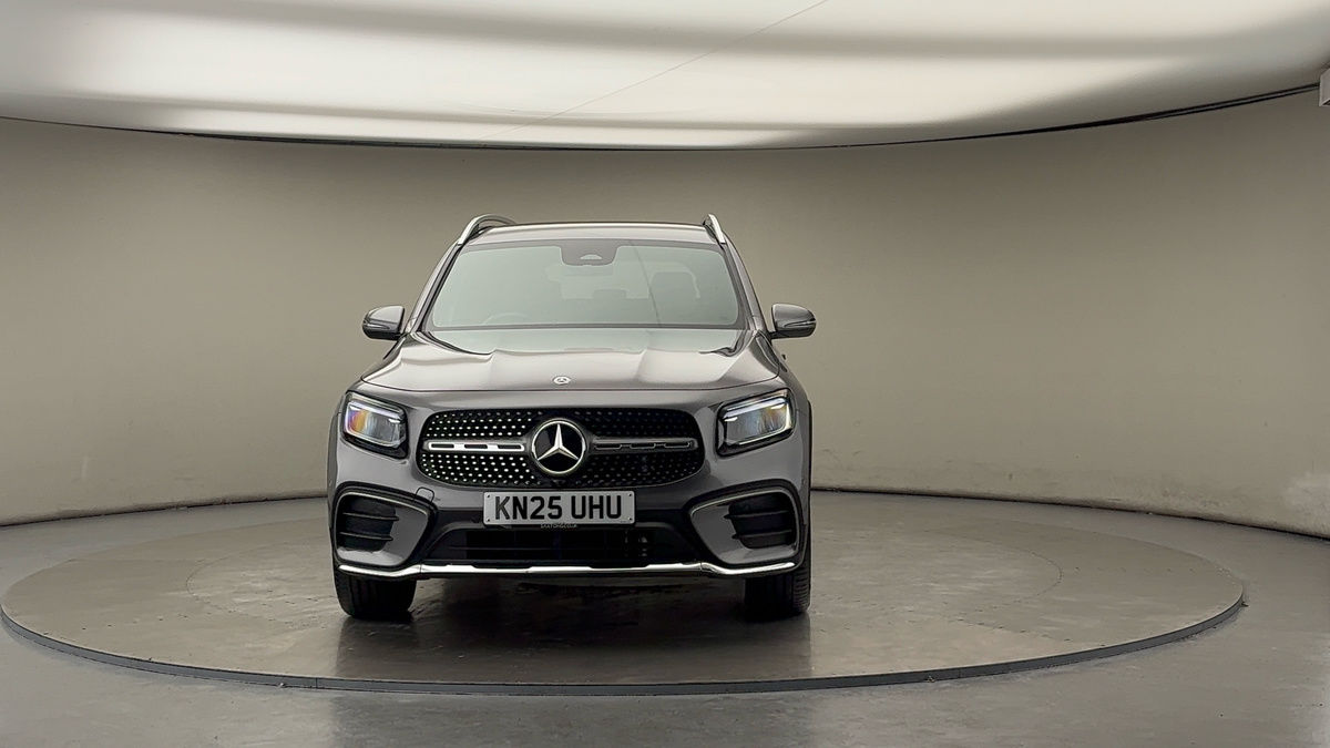 Mercedes-Benz GLB Image 3