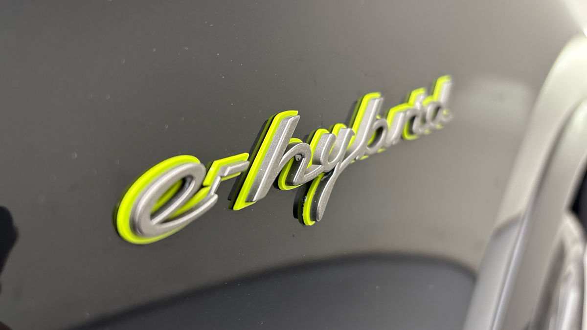 Porsche Cayenne Image 26