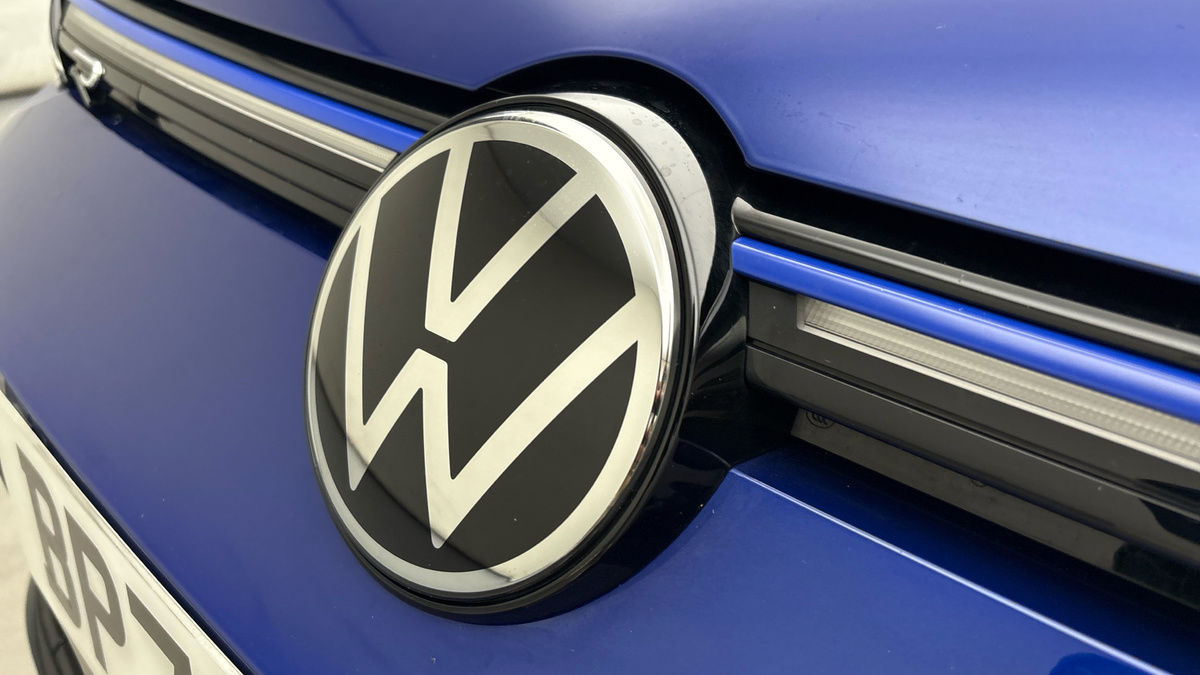 Volkswagen Golf Image 24