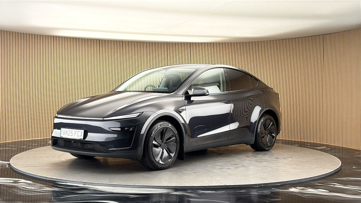 Tesla Model Y Image 20