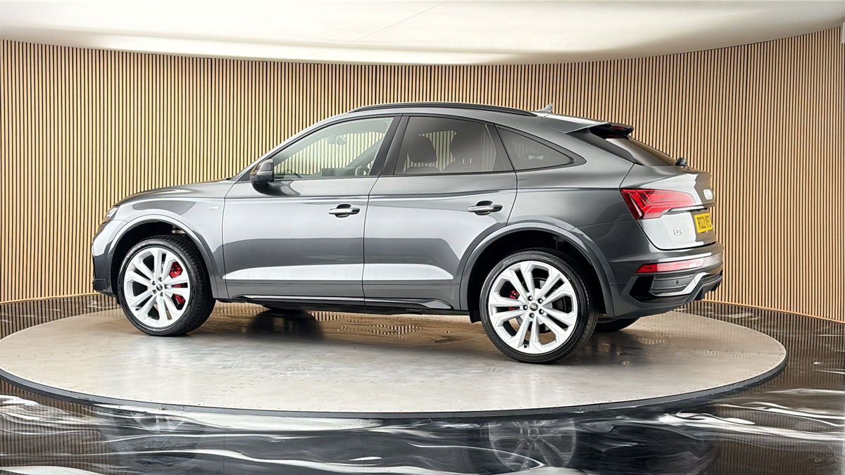 More views of Audi Q5