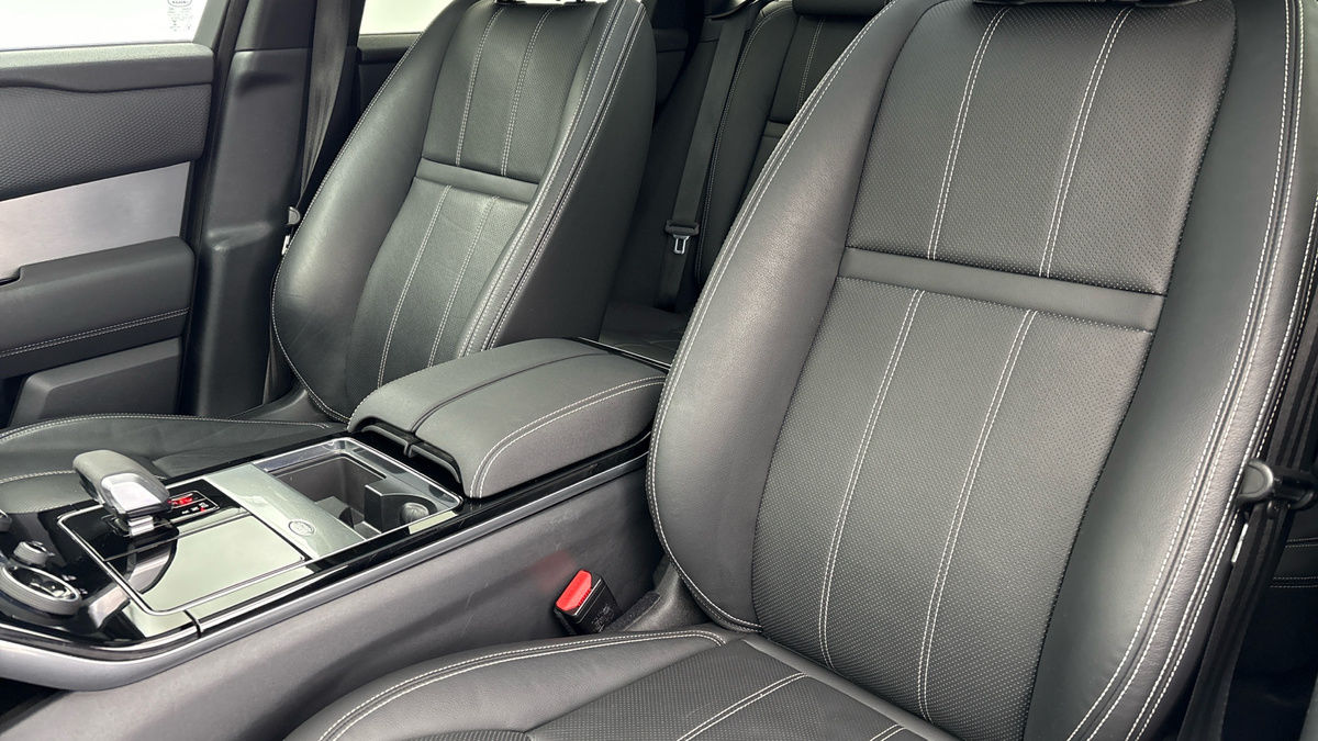 Land Rover Range Rover Velar Image 7