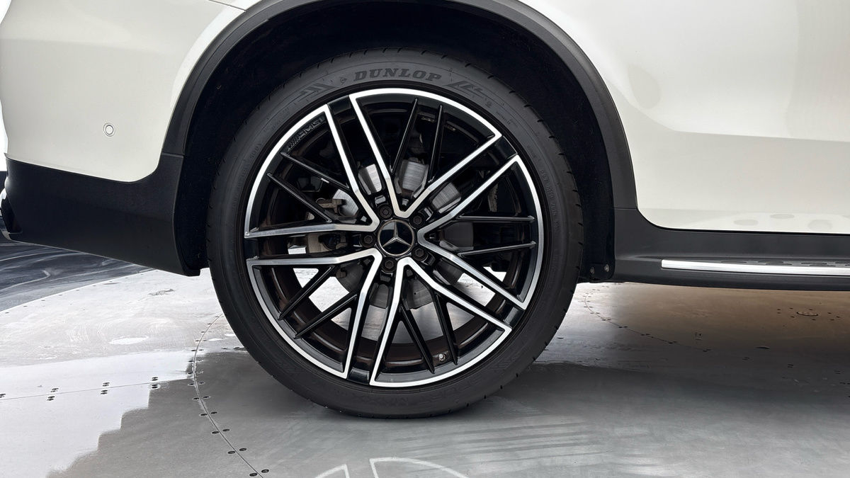 Mercedes-Benz GLC Image 10