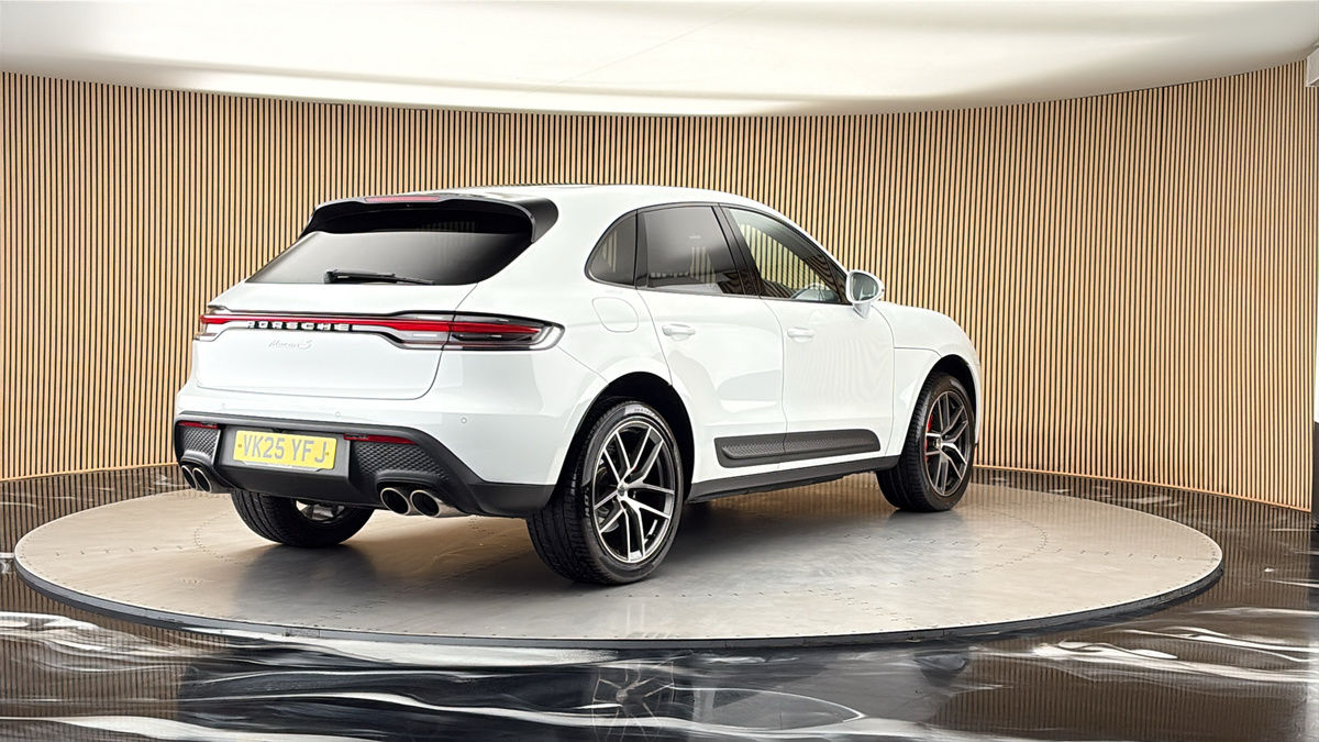 More views of Porsche Macan