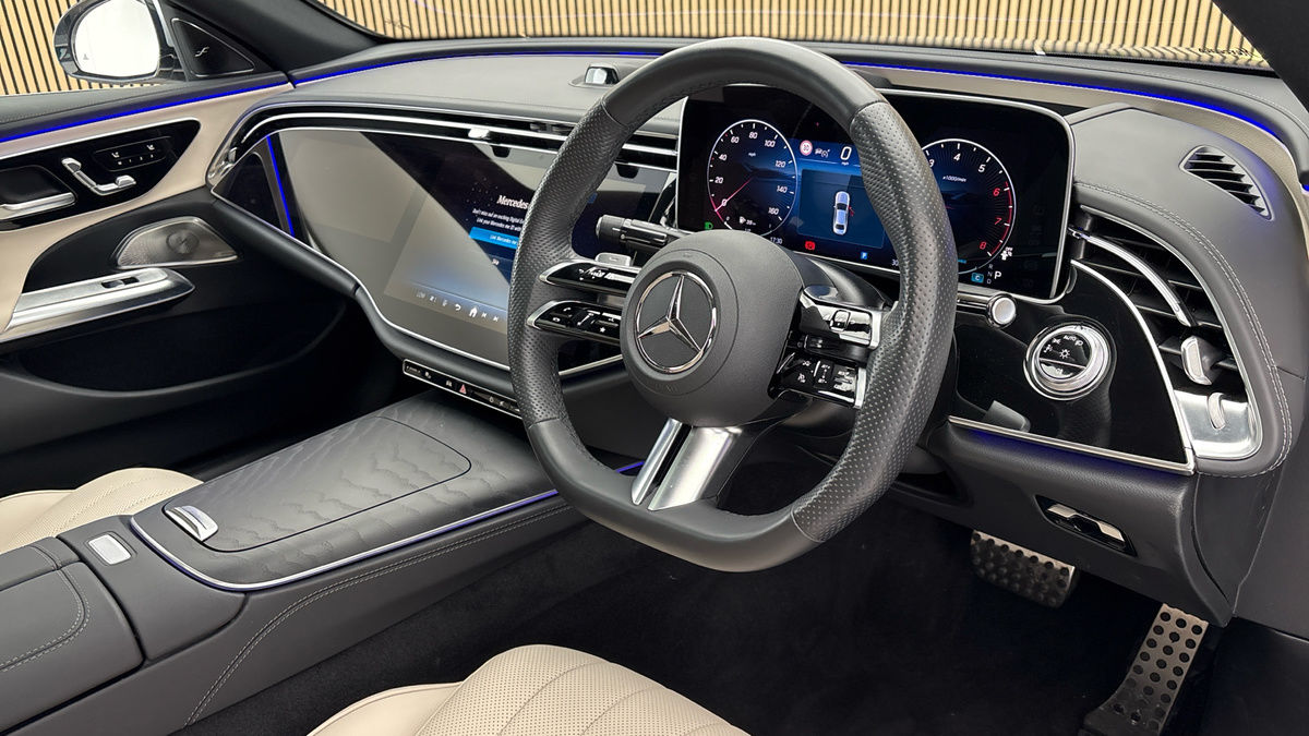 Mercedes-Benz E Class Image 5