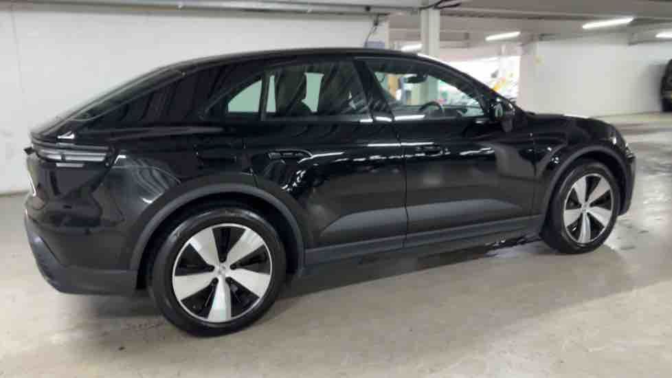 More views of Porsche Macan