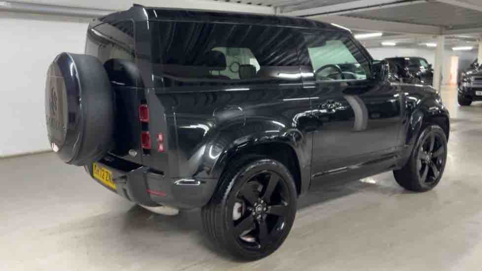 More views of Land Rover Defender 90
