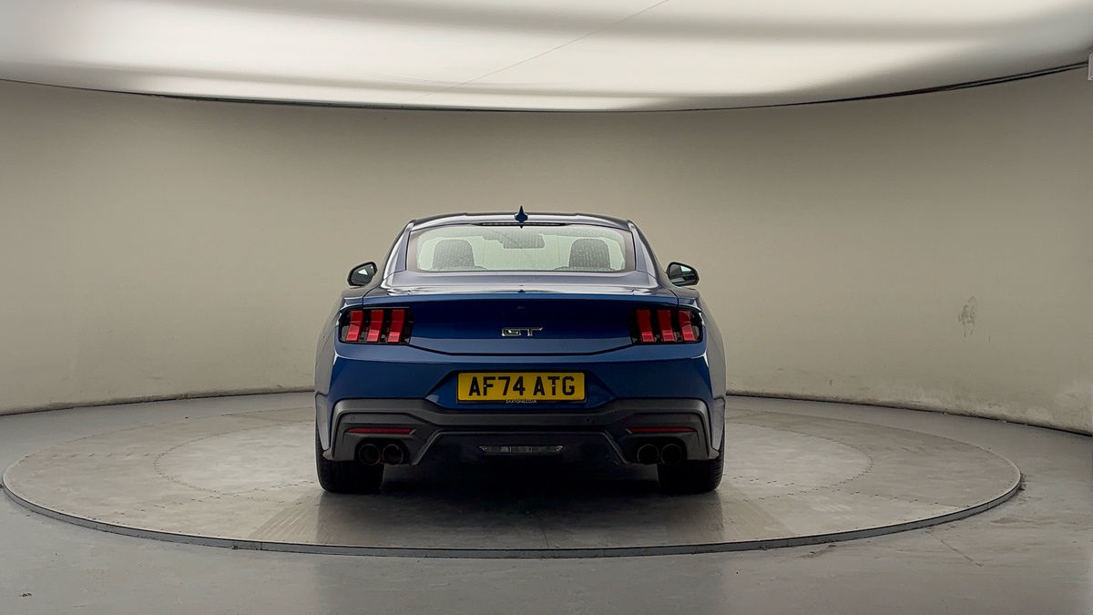 Ford Mustang Image 4