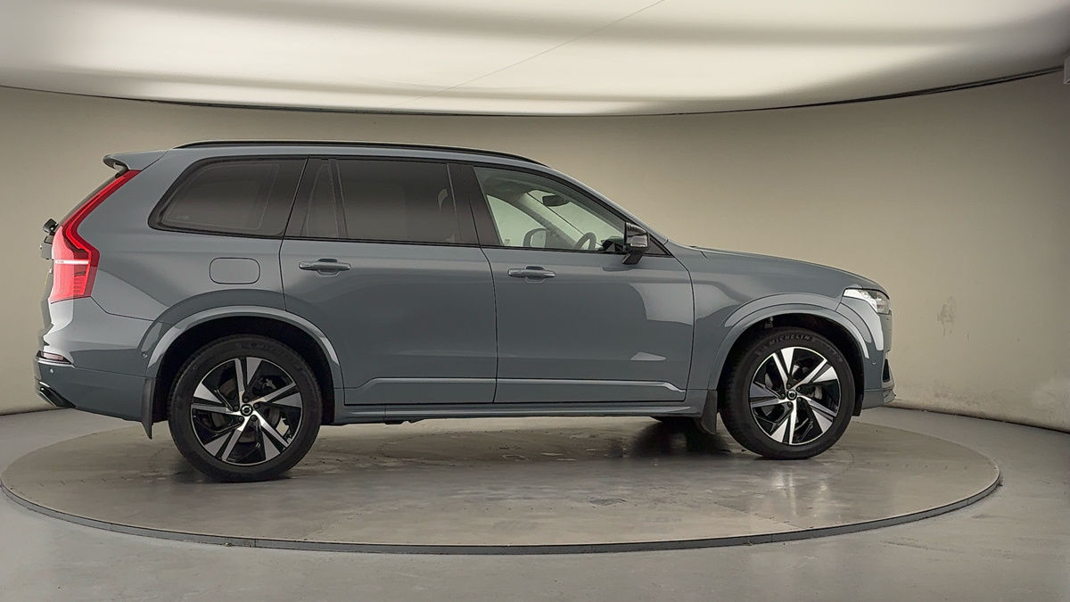 More views of Volvo XC90