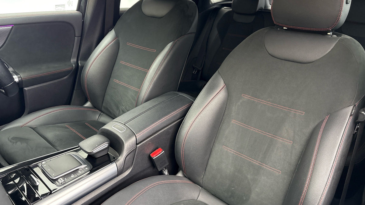 Mercedes-Benz GLA Image 7