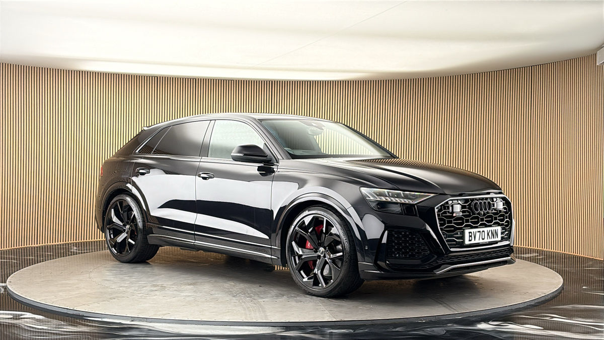 More views of Audi RSQ8