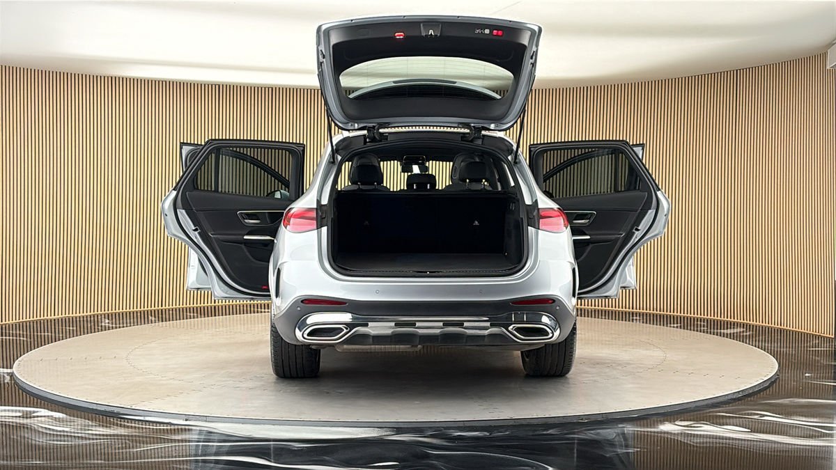 More views of Mercedes-Benz GLC