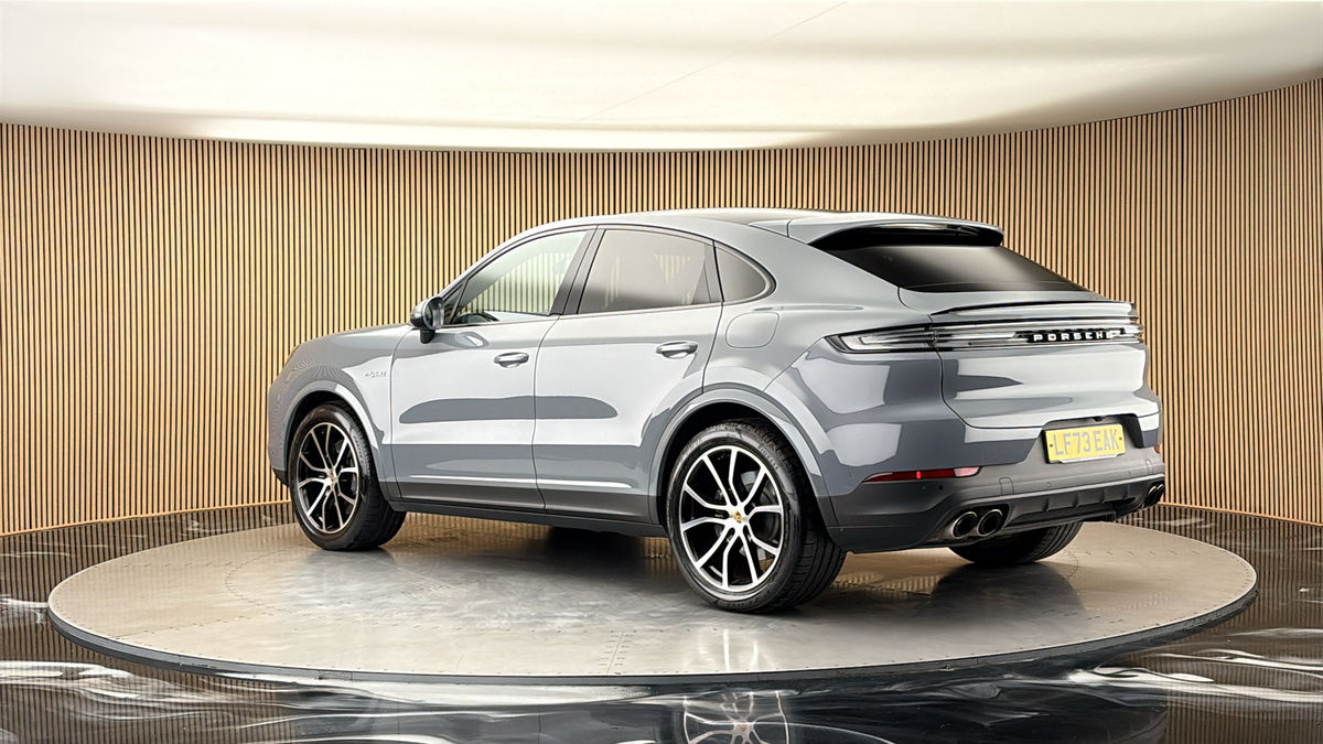 More views of Porsche Cayenne