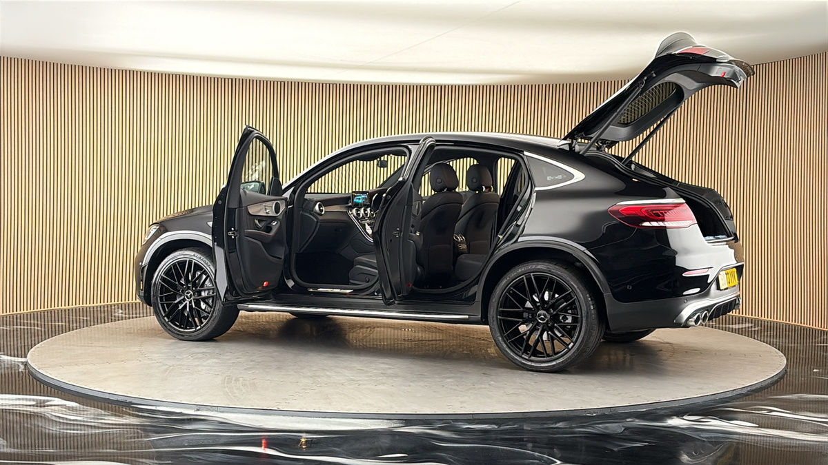 More views of Mercedes-Benz GLC