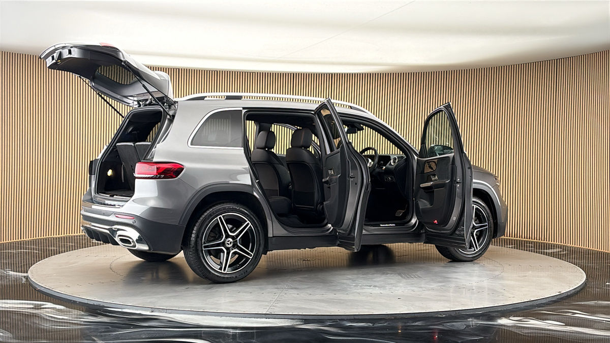 More views of Mercedes-Benz GLB