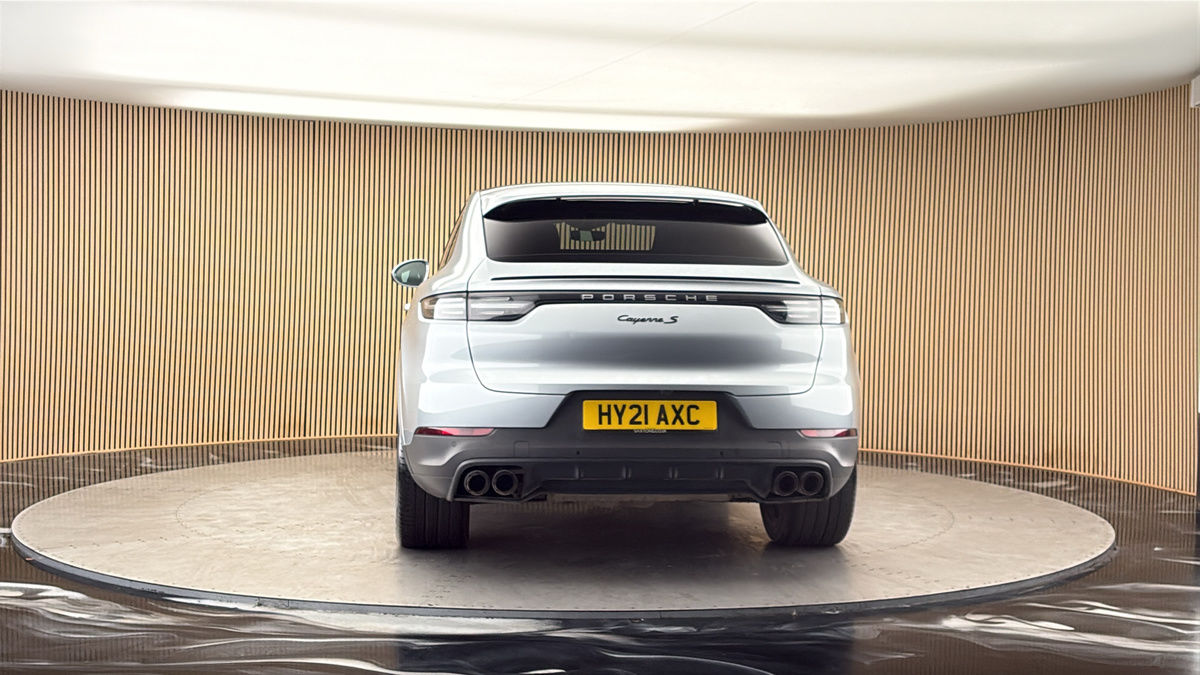 More views of Porsche Cayenne