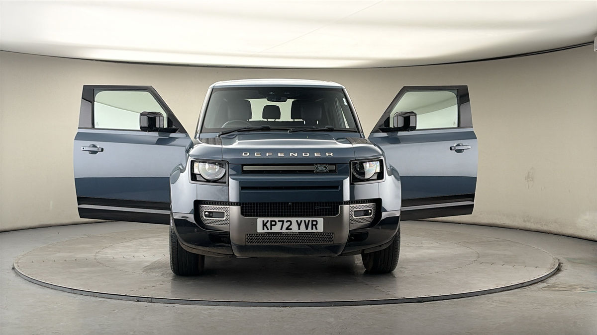 More views of Land Rover Defender 90