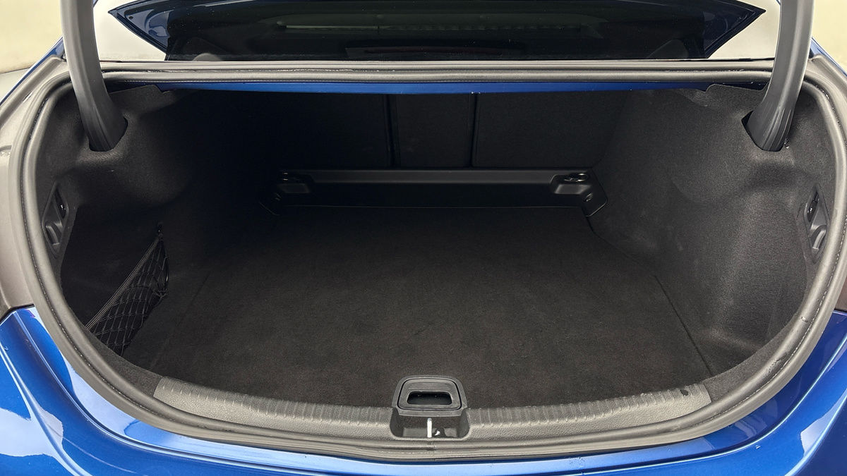 Mercedes-Benz C Class Image 11