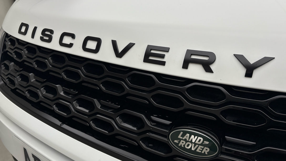 Land Rover Discovery Sport Image 24