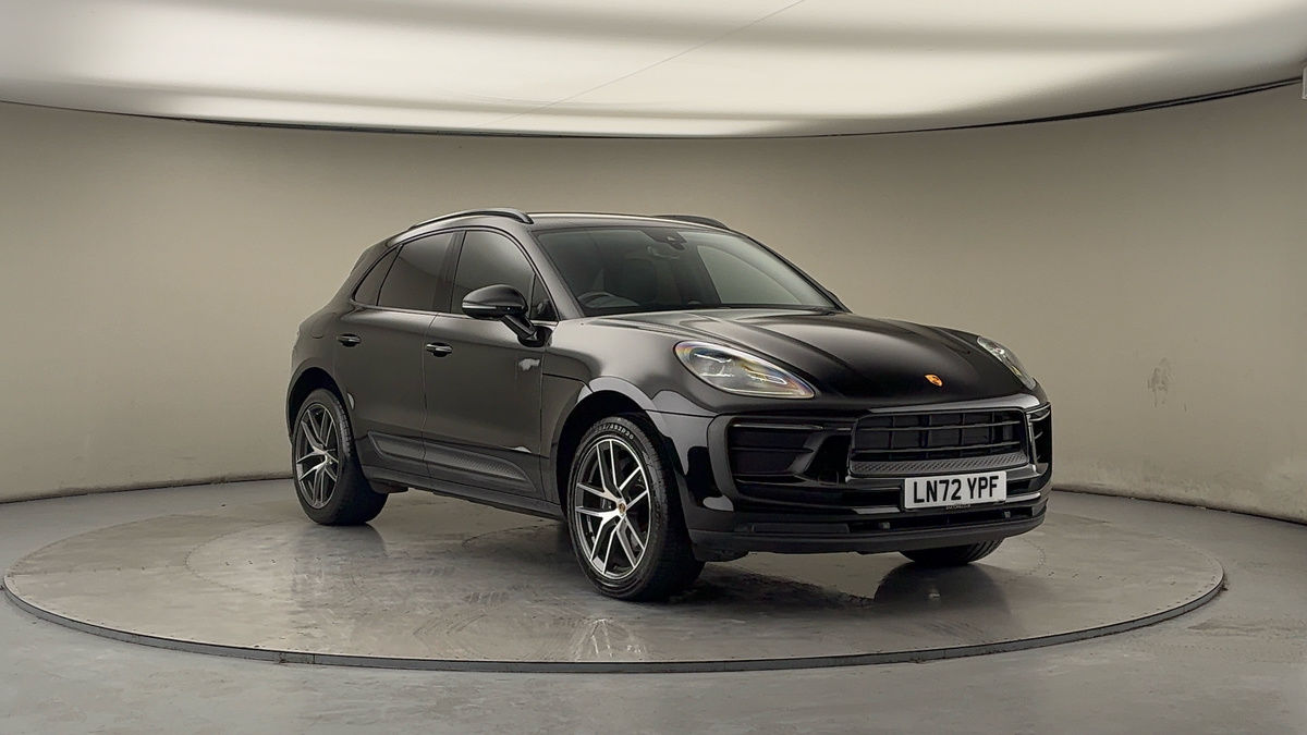 Porsche Macan Sticky Header Image