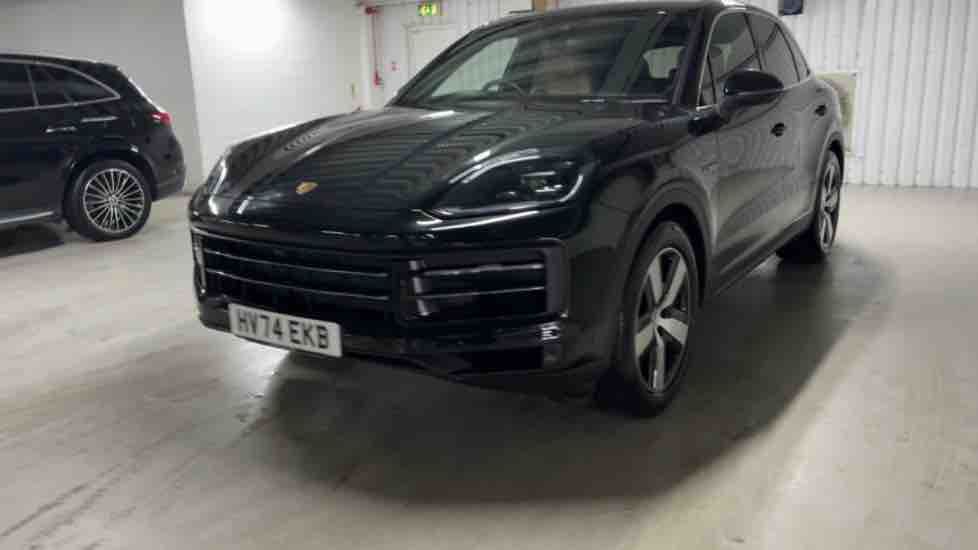 More views of Porsche Cayenne