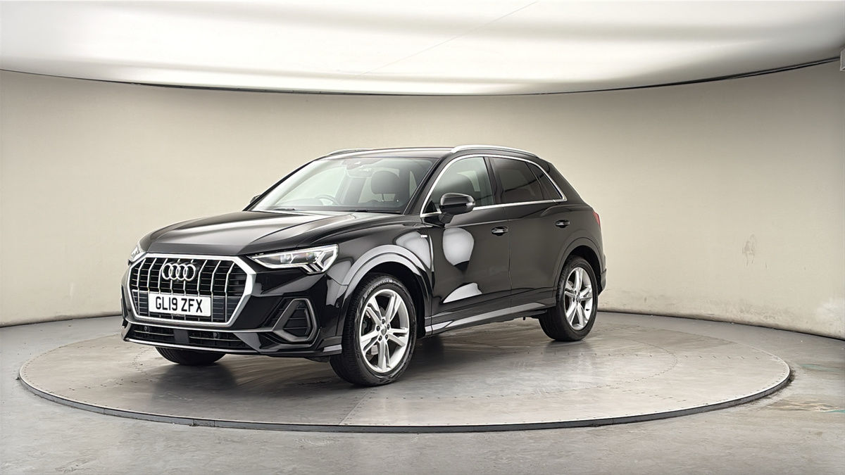 More views of Audi Q3