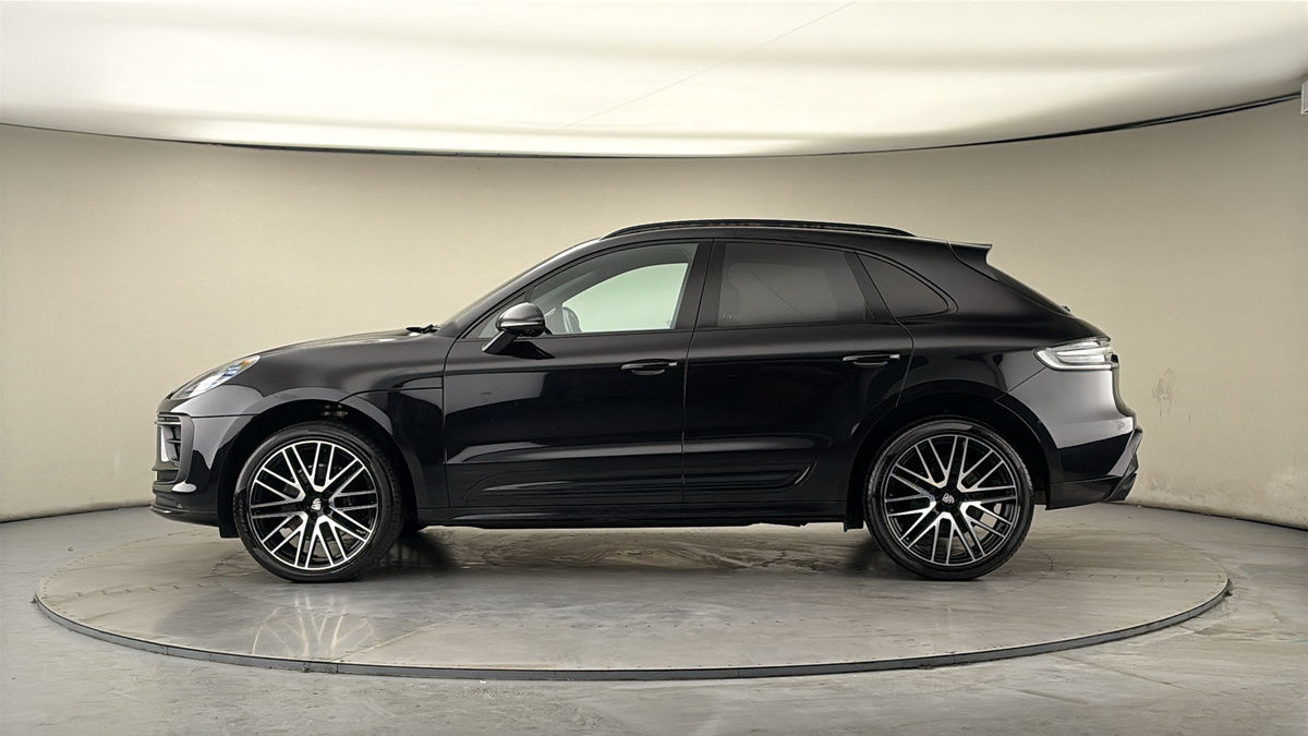 More views of Porsche Macan