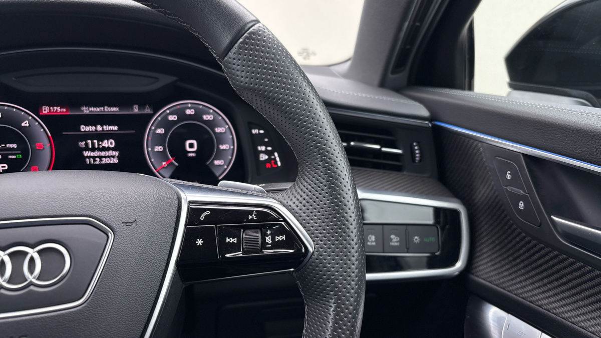 Audi A6 Avant Image 14