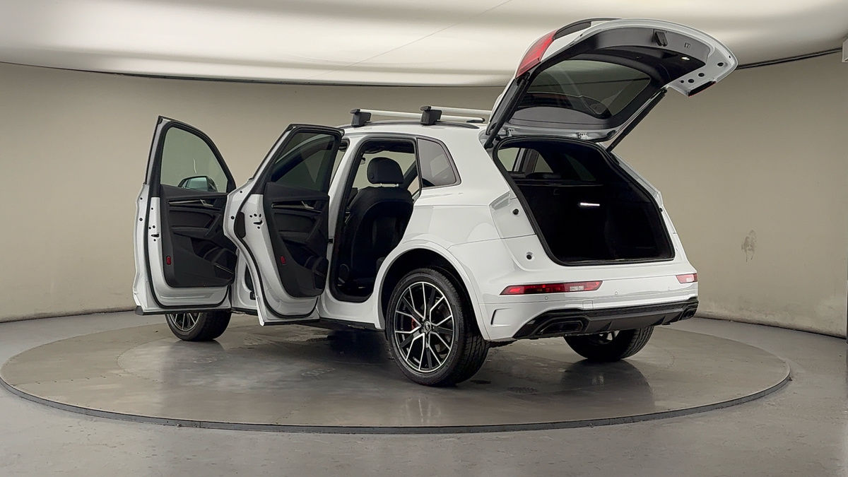 More views of Audi Q5